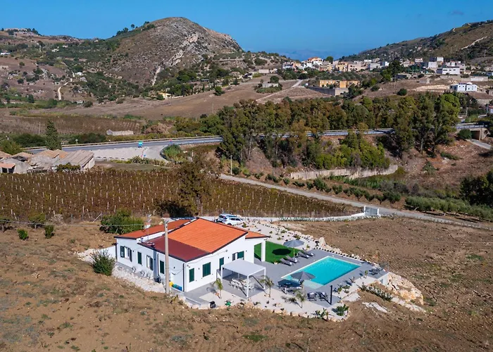 וילה Aurora Balata di Baida