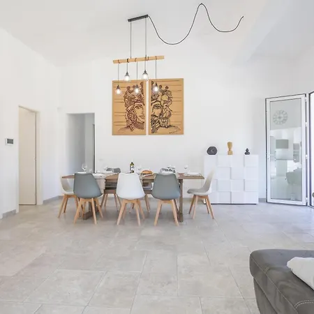 Villa Aurora *